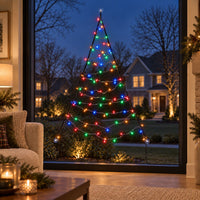 Árbol de ventana Fairybell Premium de 4 ft con 64 LED en una ventana